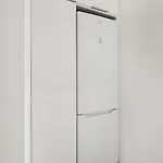 Vibes, 2br Flat
